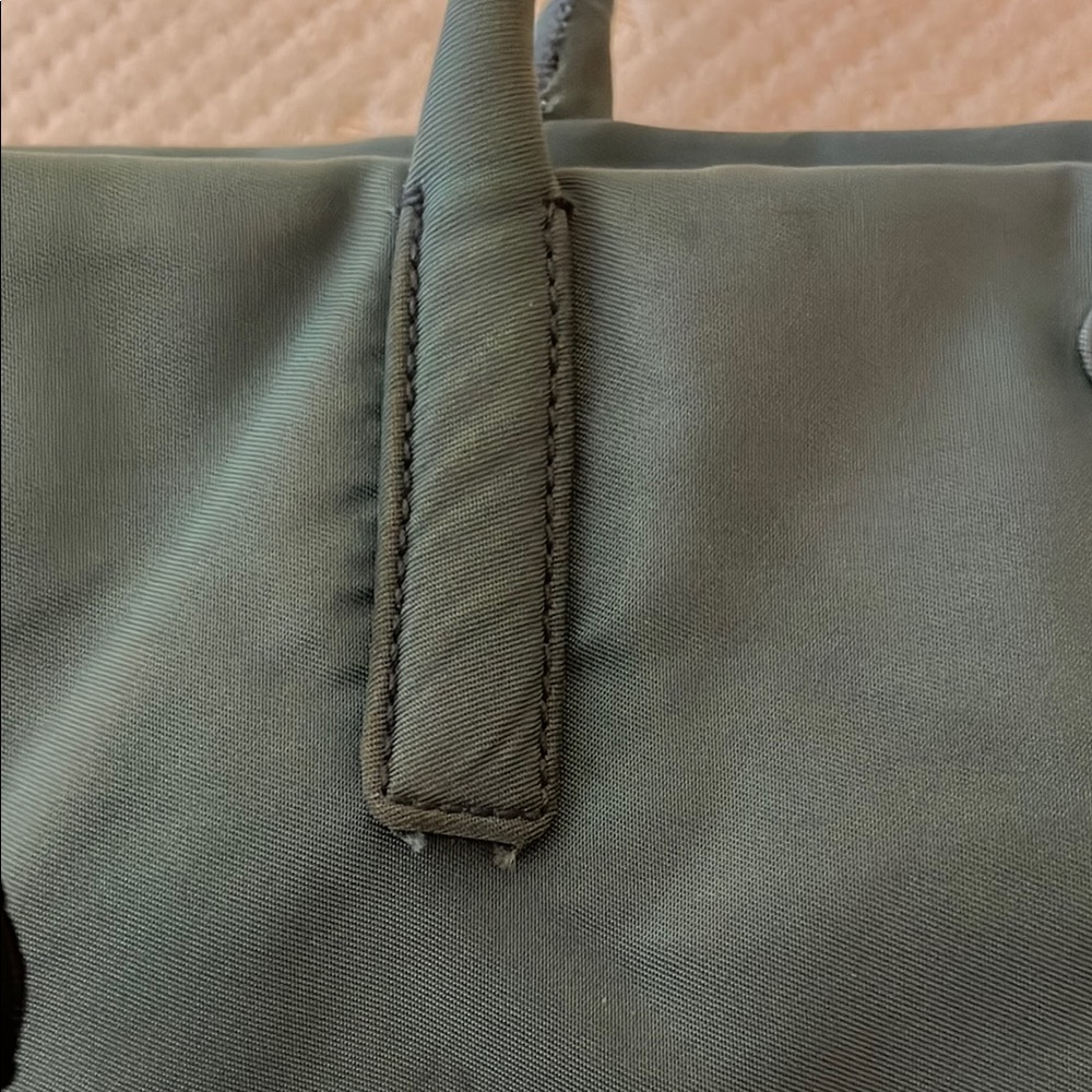 Flawed Prada Tessuto City Nylon Tote Bag Sophisticated Design Iridescent accents - Picture 16 of 17